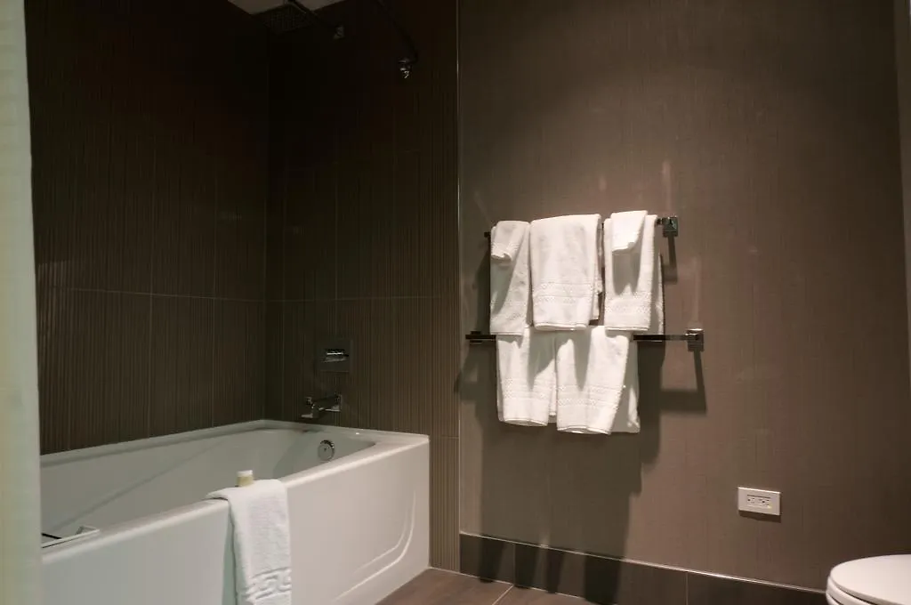 *****  Hotel Arts Kensington Calgary Canada