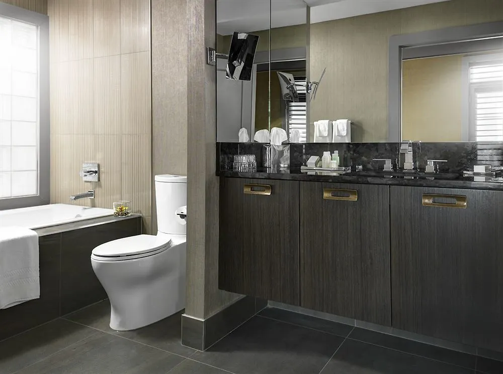 *****  Hotel Arts Kensington Calgary Canada